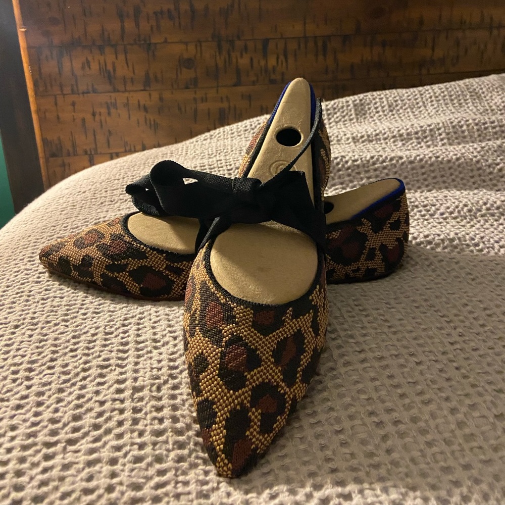BNIB Rothys Wildcats Sz 10